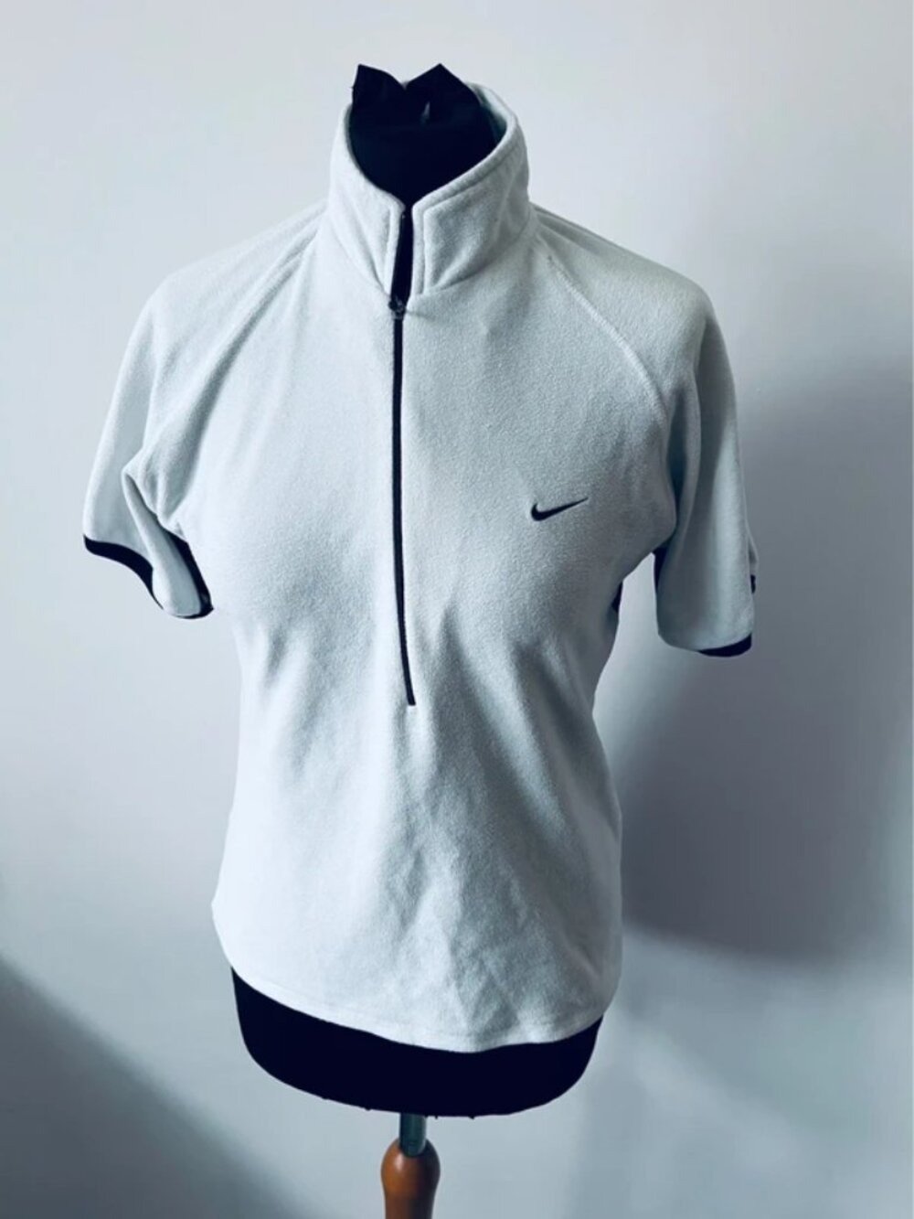 Nike Vintage short sleeve turtleneck top size M